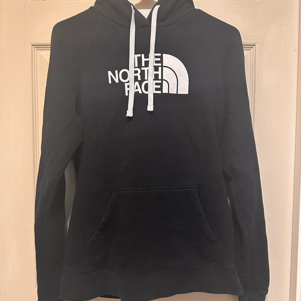 Women’s North Face Hoodie